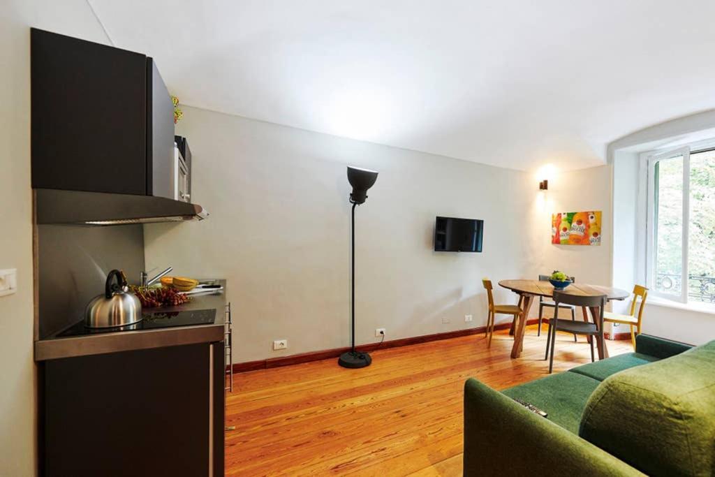A Tre Passi Da Tutto Apartment Торино Екстериор снимка