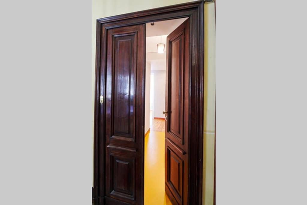 A Tre Passi Da Tutto Apartment Торино Екстериор снимка